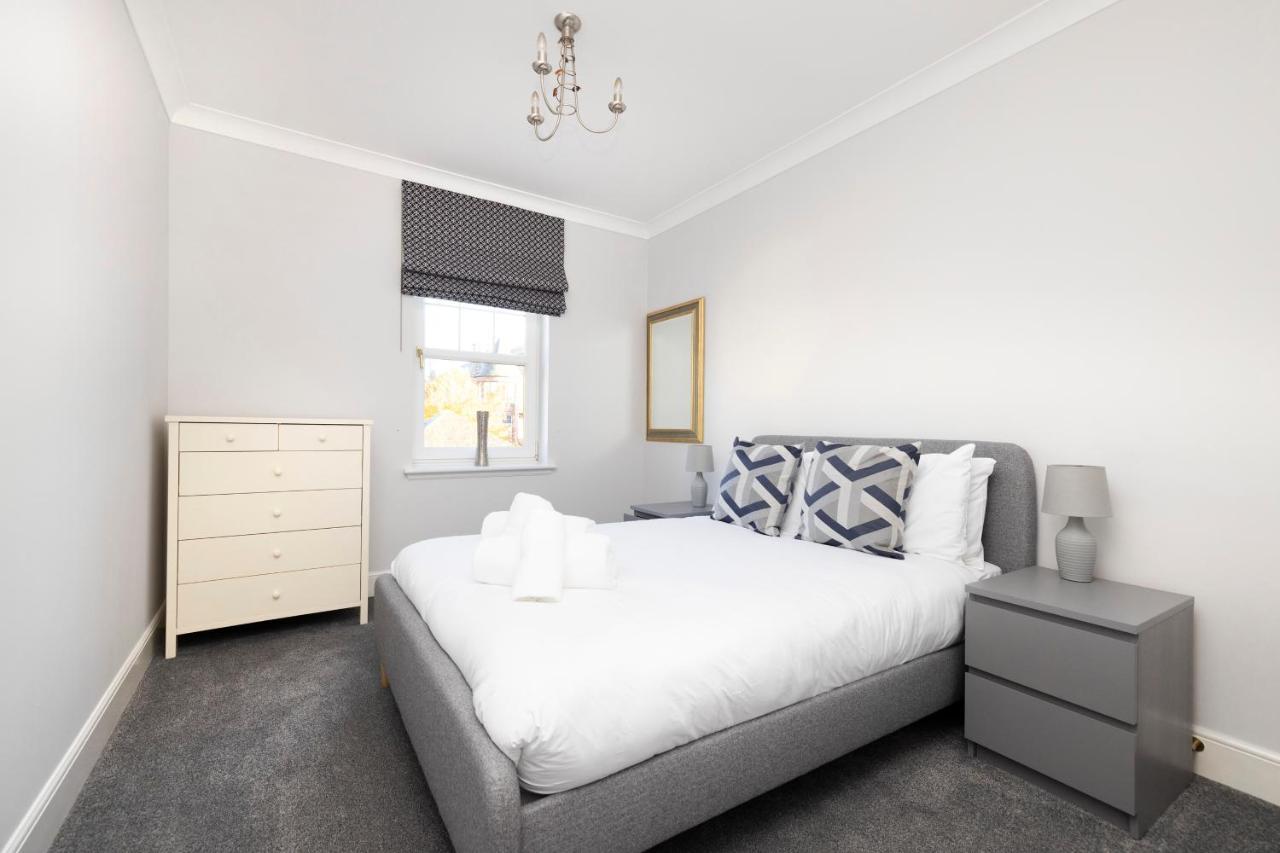 Joivy Modern Flat With Free Parking Apartman EDI Kültér fotó